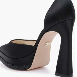 Badgley Mischka Eliana Ankle Strap Platform Pointed Toe Pump Size 9.5